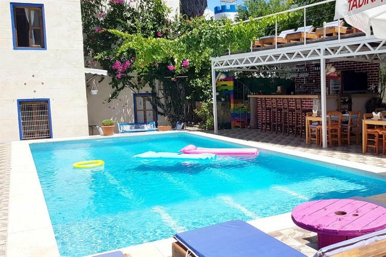 Hakan Hotel Bitez Esterno foto